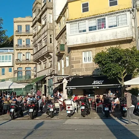 Vivienda En Casco Antiguo De *