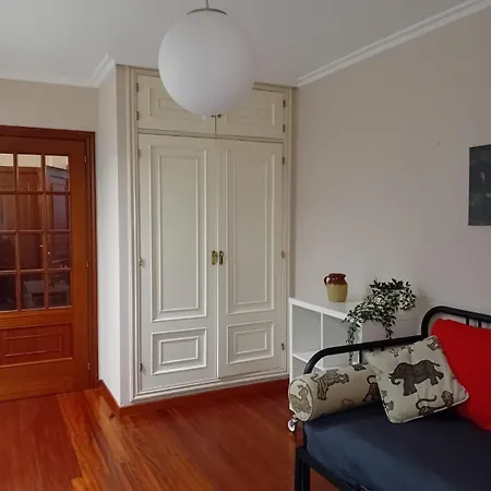 Апартаменты Vivienda En Casco Antiguo De Виго