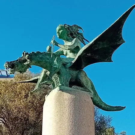 Apartmán Vivienda En Casco Antiguo De *