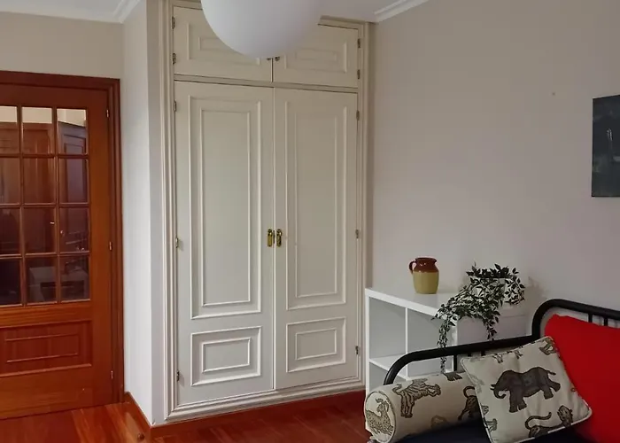 Апартаменты Vivienda En Casco Antiguo De Виго